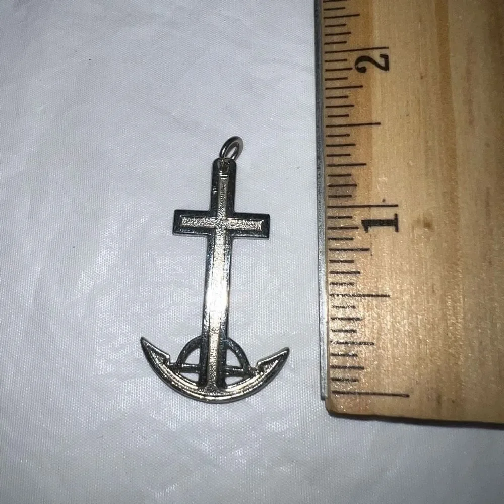 Terra‎ Sancta Silver Tone Anchor Charm